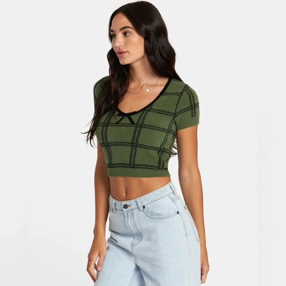 RVCA‎ XS Leaf Green Plaid Crop Sweater Betty Top Short Sleeve Grunge NWT - Picture 2 of 12